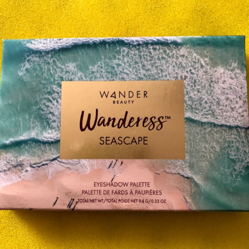 Wander Seascape Eyeshadow palette.